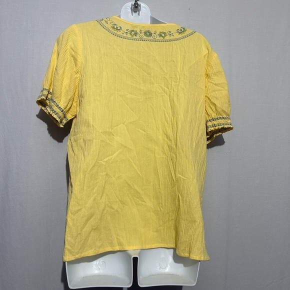 D&co Yellow and Blue Floral Button Down Blouse Large - Picture 4 of 5